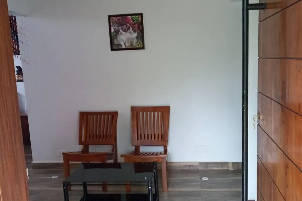 Farmstay In ചില്ലുകൂടാരം At Les Domki Et Al. Vagamon 0*,  Indie